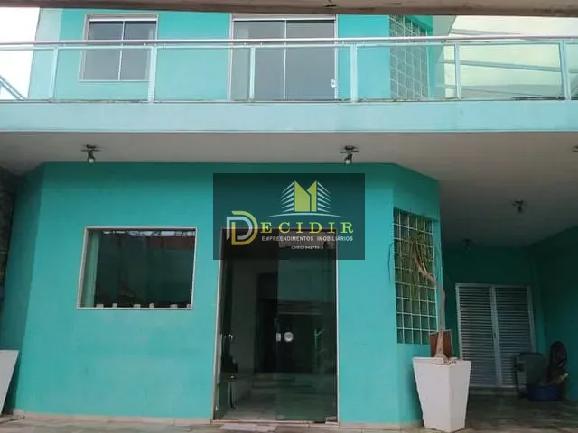 Sobrado com 250m² 3 quartos e 5 banheiros, à venda ou para alugar, no bairro Parque Boturussu em São Paulo