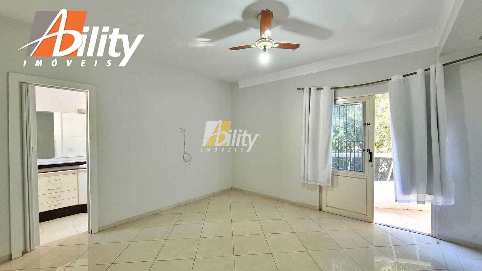 Sobrado à venda com 3 quartos, 300m² - Foto 18