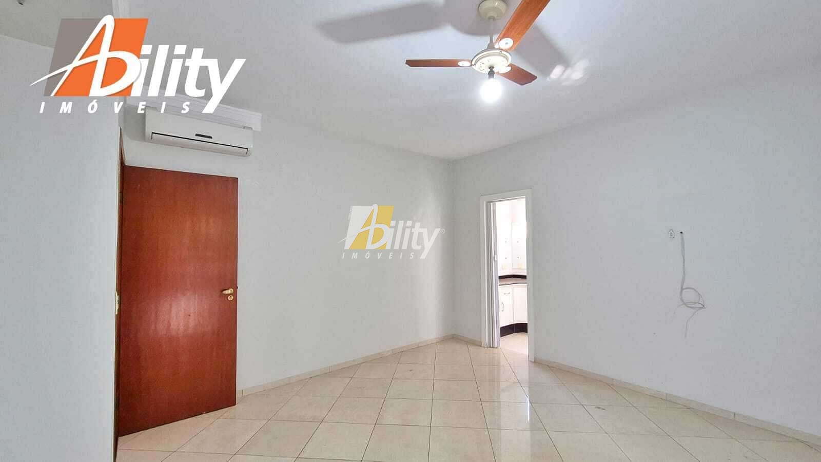 Sobrado à venda com 3 quartos, 300m² - Foto 17