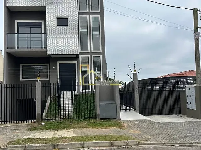 Sobrado com 175m² 3 quartos e 3 banheiros, para alugar, no bairro Vista Alegre em Curitiba