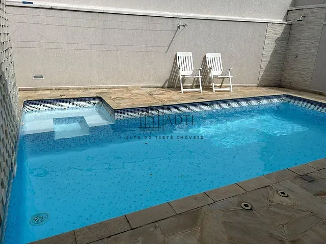 Sobrado com 300m² 4 quartos e 3 banheiros, à venda, no bairro Parque Residencial Itapeti em Mogi das Cruzes