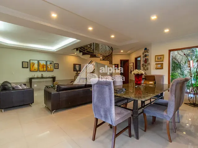 Sobrado com 1002m² 5 quartos e 6 banheiros, à venda, no bairro Grande Colorado (Sobradinho) em Brasília