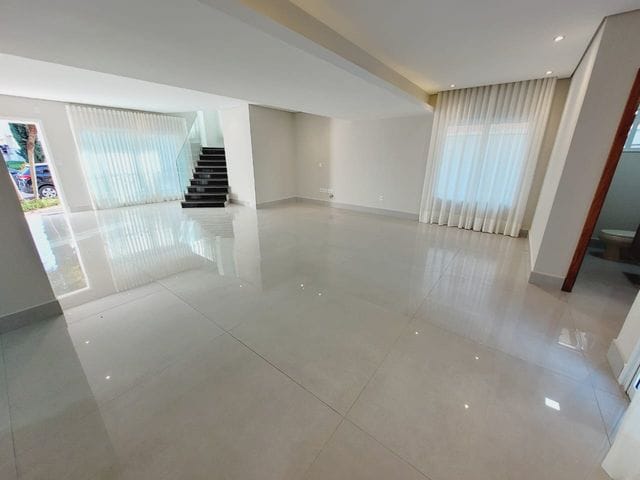 Sobrado com 450m² 4 quartos e 6 banheiros, à venda, no bairro Jardim Residencial Santa Clara em Indaiatuba