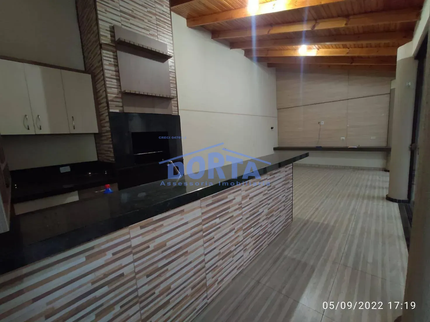 Apartamento com area de lazer espectacular (piscina e area gourmet) Mais duas salas comerciais.
