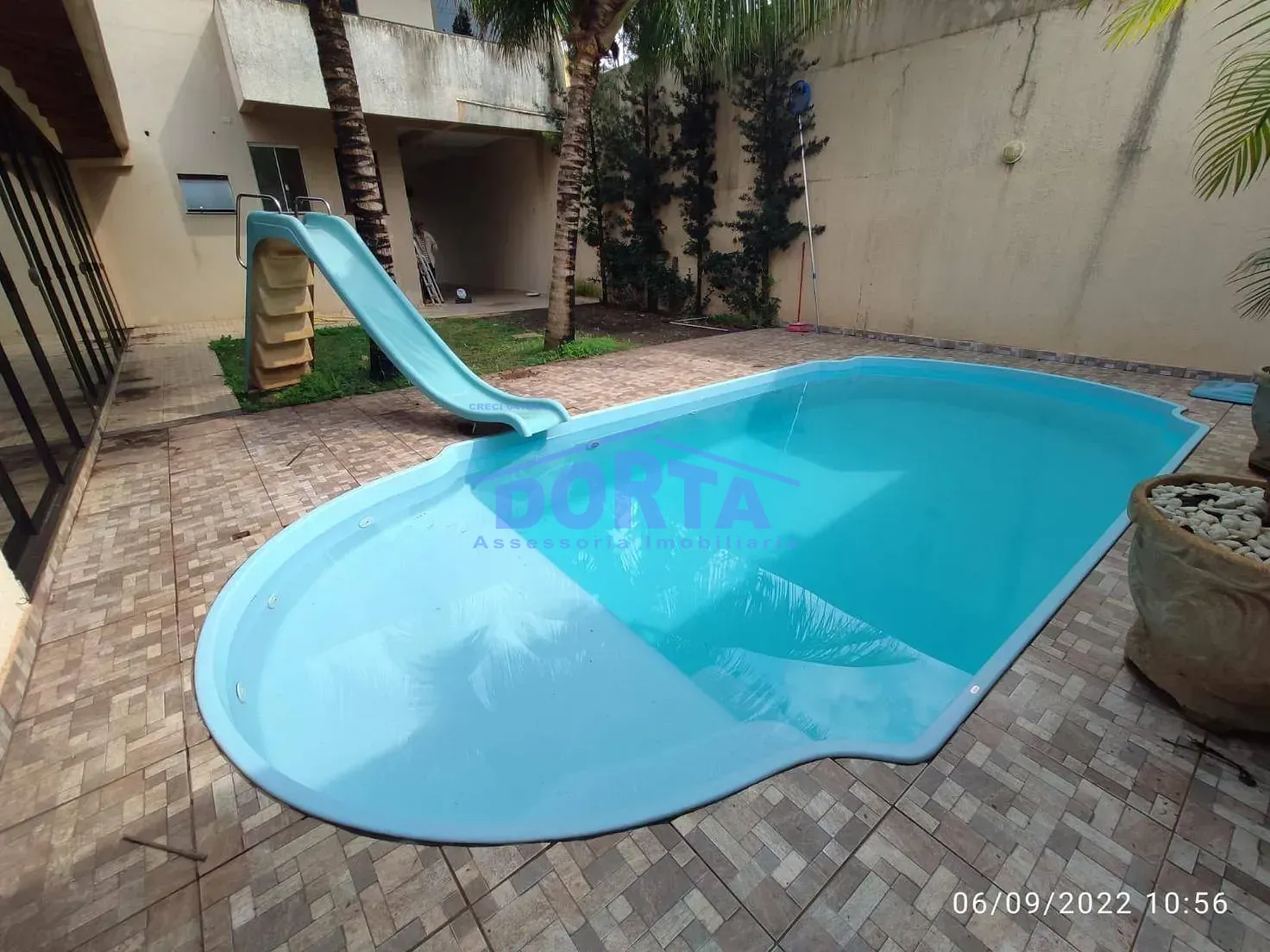 Apartamento com area de lazer espectacular (piscina e area gourmet) Mais duas salas comerciais.