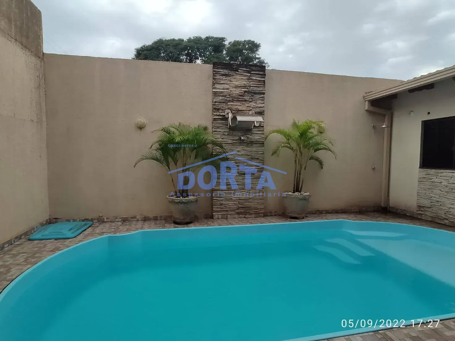 Apartamento com area de lazer espectacular (piscina e area gourmet) Mais duas salas comerciais.