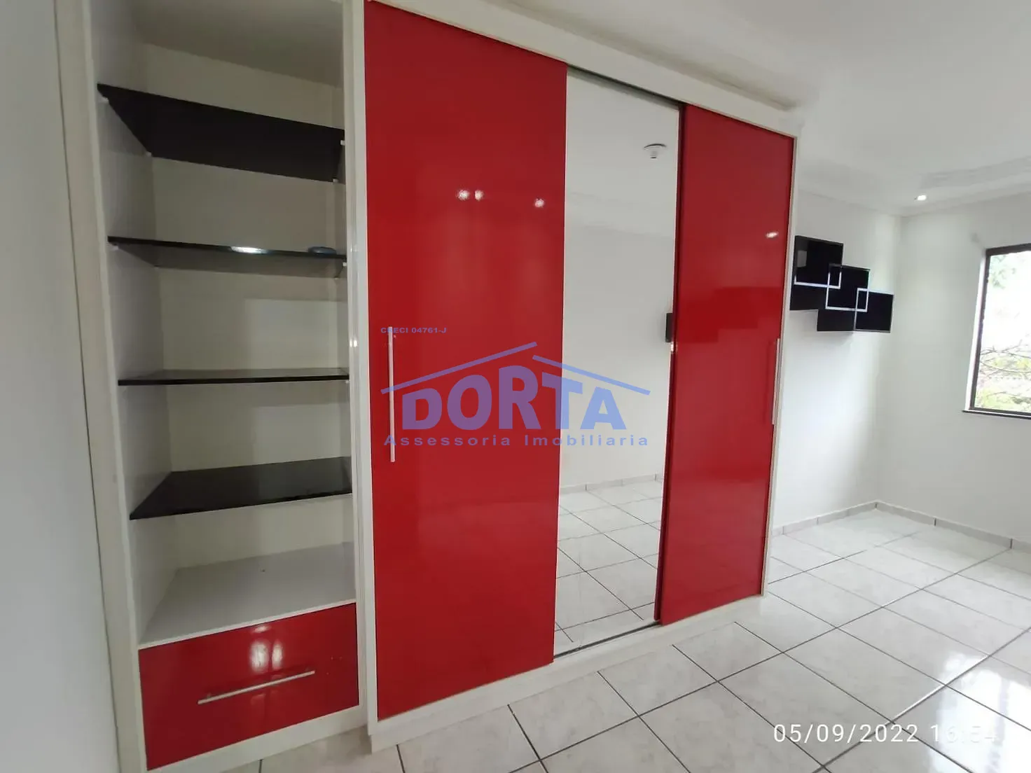 Apartamento com area de lazer espectacular (piscina e area gourmet) Mais duas salas comerciais.