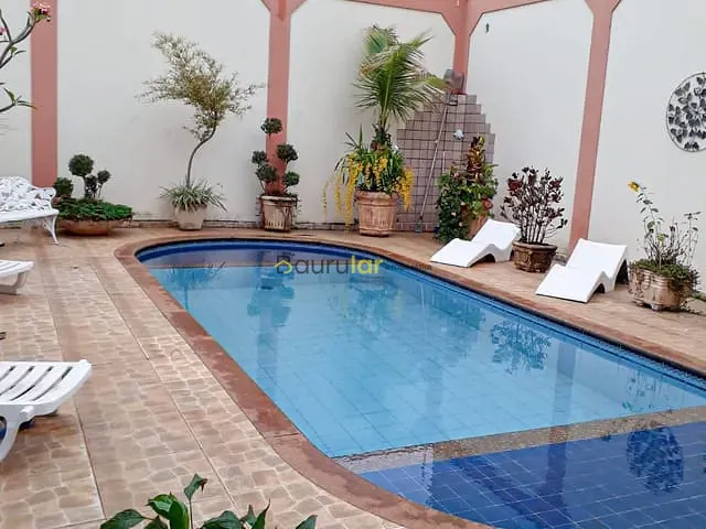 Sobrado 3 quartos e 5 banheiros, à venda, no bairro Jardim Estoril IV em Bauru