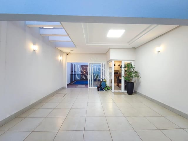 Foto do Sobrado - Sobrado à venda em Maringá, Jardim Santa Helena, com 3 quartos, com 183 m² | Benites & Gonzaga Imóveis