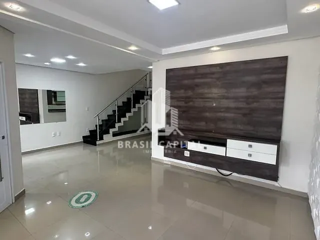 Sobrado com 195m² 3 quartos e 4 banheiros, à venda, no bairro Horto Florestal em Sorocaba