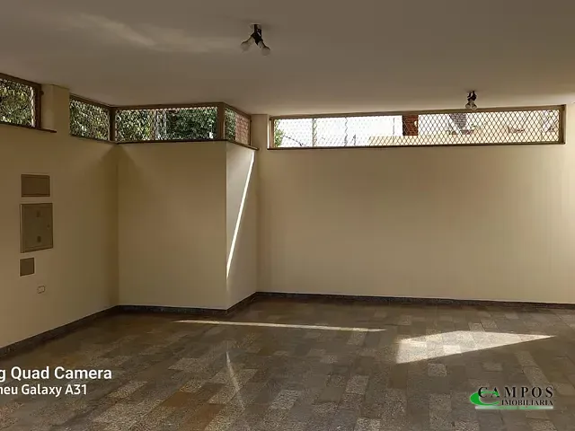Sobrado 3 quartos e 4 banheiros, à venda, no bairro Santos Dumont em Três Lagoas