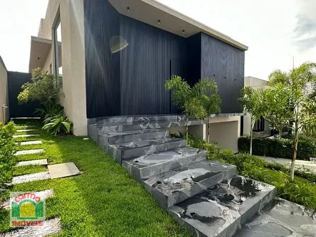 Sobrado com 490m² 4 quartos e 4 banheiros, à venda, no bairro Residencial Anaville em Anápolis