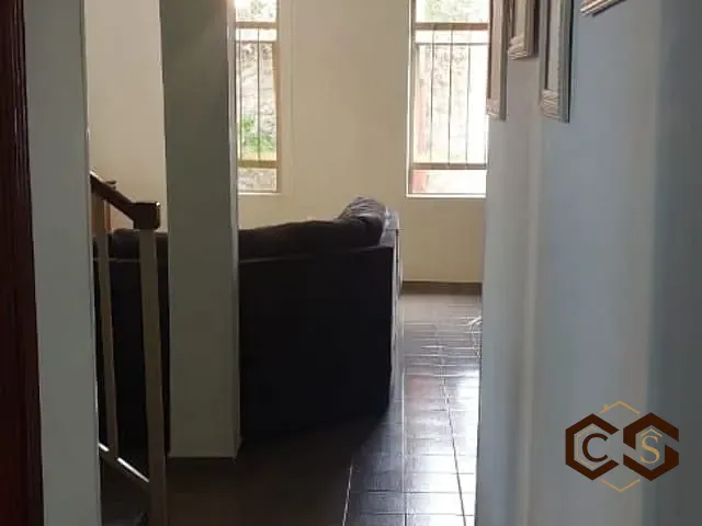 Sobrado com 180m² 4 quartos e 2 banheiros, à venda, no bairro Parque São Lourenço em Indaiatuba