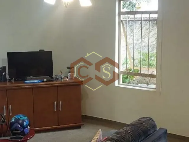 Sobrado com 180m² 4 quartos e 2 banheiros, à venda, no bairro Parque São Lourenço em Indaiatuba