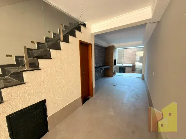 Sobrado 3 quartos e 5 banheiros, à venda, no bairro Vila Dalila em São Paulo