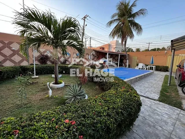 Sobrado com 405m² 5 quartos e 5 banheiros, à venda, no bairro Cidade Alta em Cuiabá