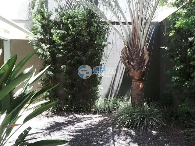 Sobrado com 300m² 4 quartos e 4 banheiros, à venda, no bairro Esperança em Londrina