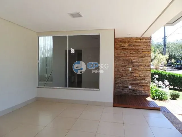 Sobrado com 300m² 4 quartos e 4 banheiros, à venda, no bairro Esperança em Londrina