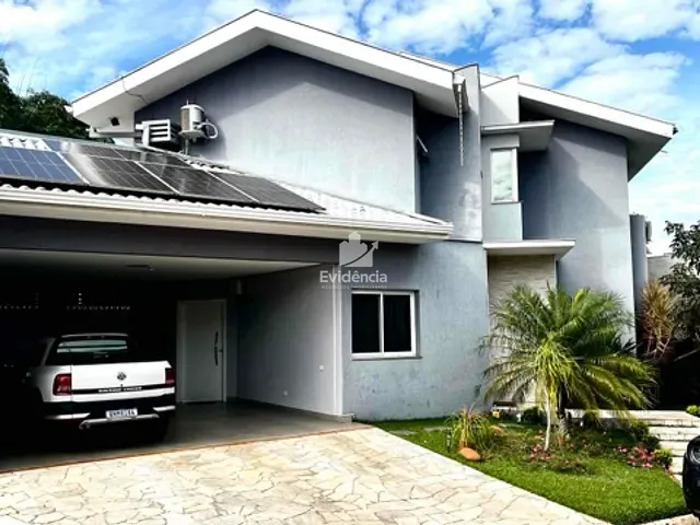 Sobrado com 558m² 4 quartos e 6 banheiros, à venda, no bairro Condomínio Petit Ville em Londrina