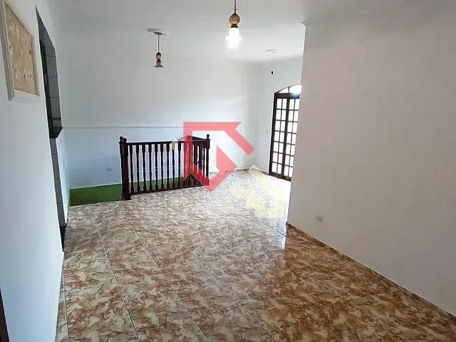 Sobrado com 100m² 2 quartos e 2 banheiros, para alugar, no bairro Jardim Zaira em Mauá