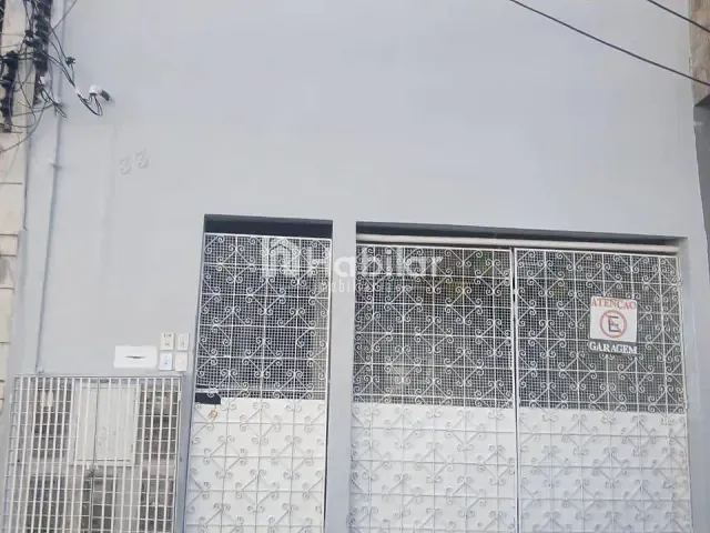 Sobrado 8 quartos e 11 banheiros, à venda, no bairro Tororó em Salvador