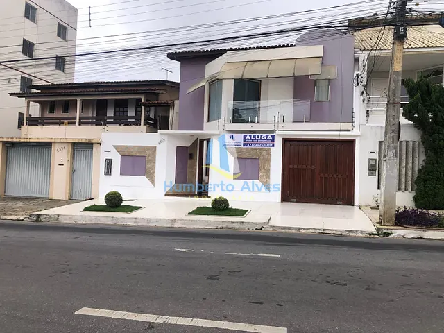 Sobrado para alugar, no bairro Candeias em Vitória da Conquista