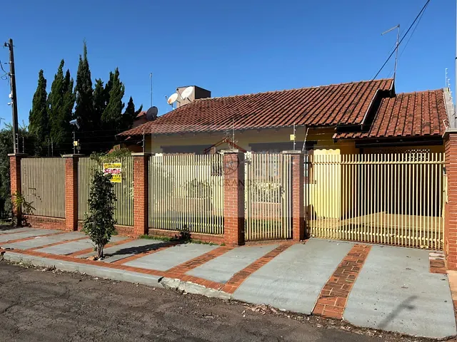 Sobrado com 350m² 3 quartos e 3 banheiros, à venda, no bairro Jardim Roland em Rolândia