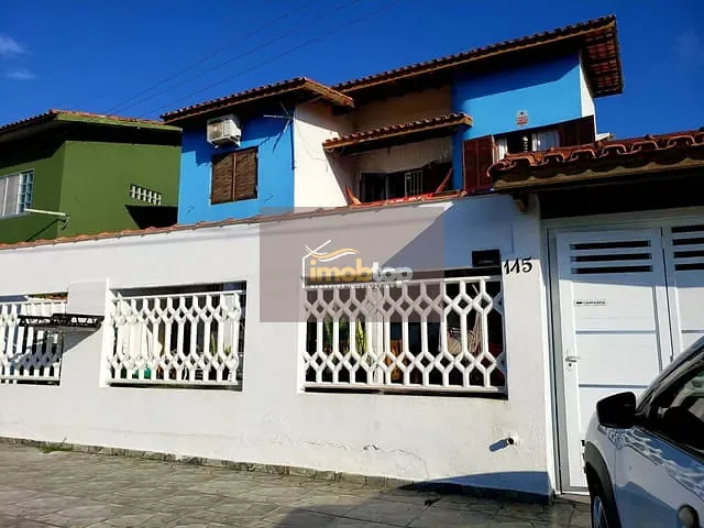Sobrado com 281m² 4 quartos e 4 banheiros, à venda, no bairro Jardim do Sol em Caraguatatuba