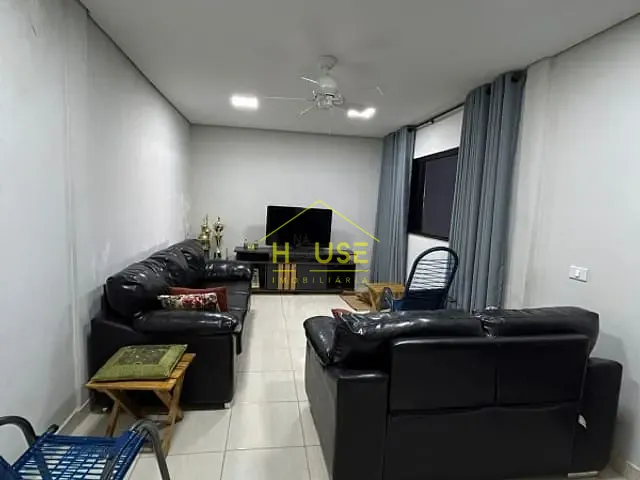 Sobrado com 200m² 3 quartos e 1 banheiro, à venda, no bairro Parque Residencial Santa Amélia em Votuporanga