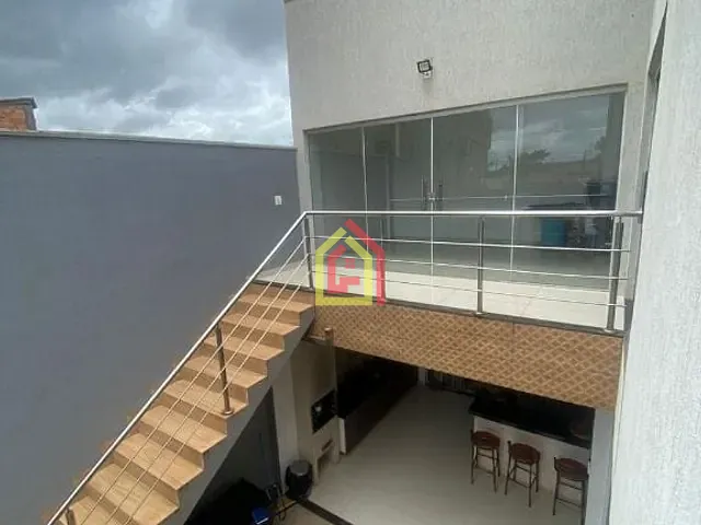 Sobrado com 300m² 4 quartos e 2 banheiros, à venda, no bairro Bom Planalto em Marabá