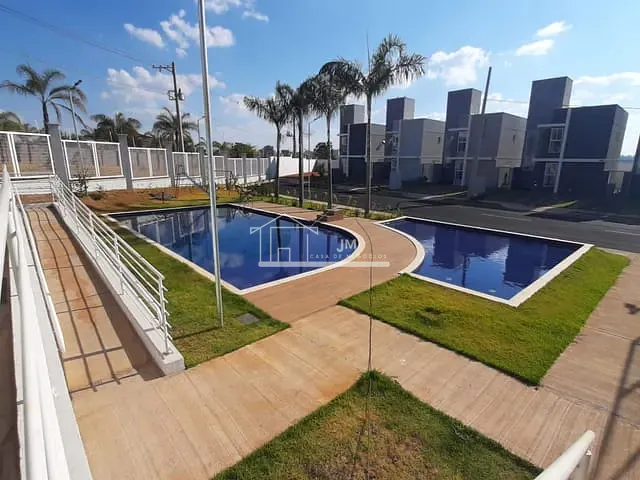 Sobrado com 122m² 3 quartos e 3 banheiros, à venda, no bairro Bosque dos Buritis em Uberlândia