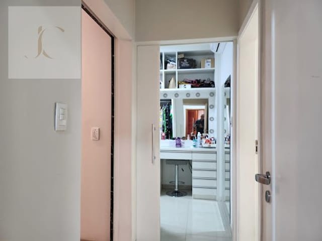 Sobrado com 360m² 4 quartos e 5 banheiros, à venda, no bairro SHANGRILA em Cuiabá