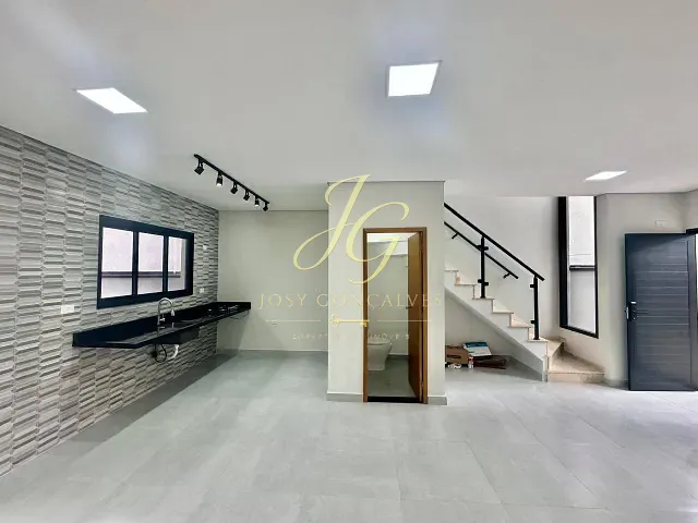 Sobrado com 160m² 3 quartos e 2 banheiros, à venda, no bairro Parque Morumbi em Mogi das Cruzes