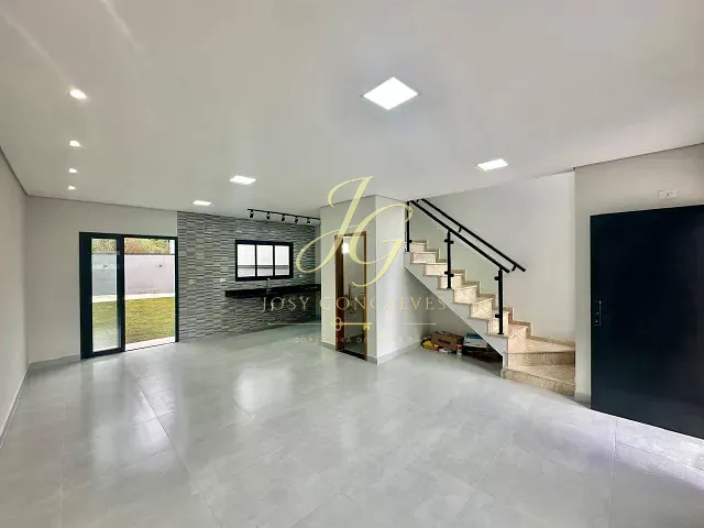 Sobrado com 160m² 3 quartos e 2 banheiros, à venda, no bairro Parque Morumbi em Mogi das Cruzes