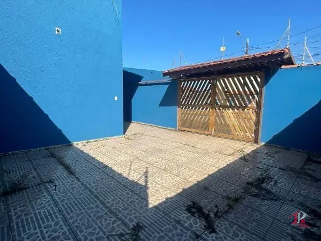 Sobrado 2 quartos e 1 banheiro, à venda, no bairro Cibratel II em Itanhaém