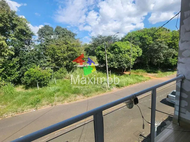 Sobrado com 180m² 3 quartos e 1 banheiro, à venda, no bairro Loteamento Popular Istor Luppi em Itapira