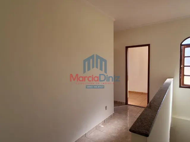 Sobrado com 251m² 3 quartos e 1 banheiro, à venda, no bairro Jardim Regina em Ituverava