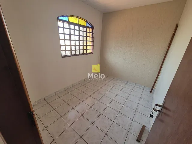 Sobrado 6 quartos e 3 banheiros, à venda, no bairro Setor Norte (Gama) em Brasília