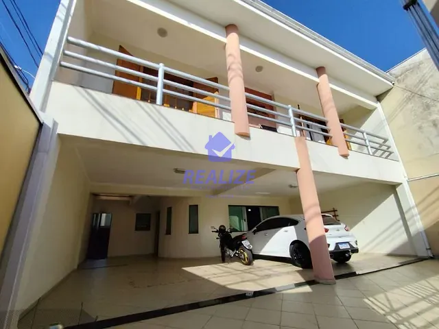 Sobrado com 300m² 3 quartos e 4 banheiros, à venda, no bairro Vila Cidade Jardim em Botucatu