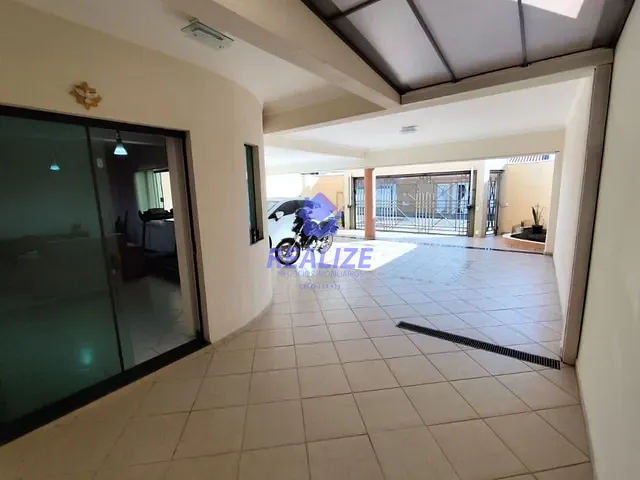 Sobrado com 300m² 3 quartos e 4 banheiros, à venda, no bairro Vila Cidade Jardim em Botucatu