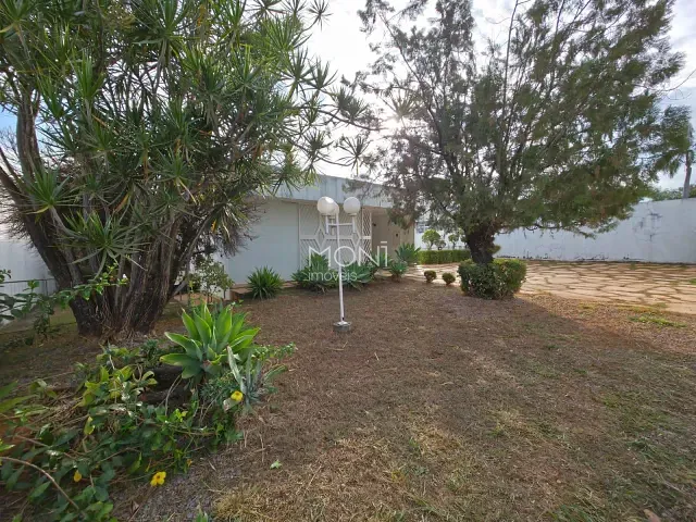 Sobrado 3 quartos e 2 banheiros, para alugar, no bairro Setor de Habitações Individuais Norte em Brasília