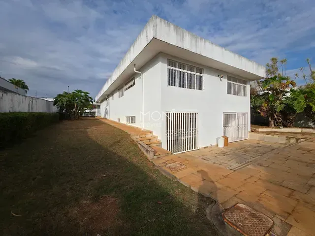 Sobrado 3 quartos e 2 banheiros, para alugar, no bairro Setor de Habitações Individuais Norte em Brasília