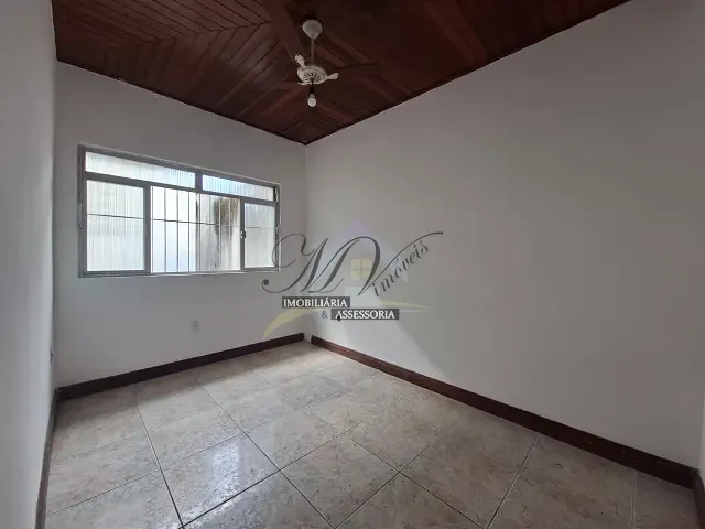 Sobrado 2 quartos e 1 banheiro, para alugar, no bairro Centro em Angra dos Reis