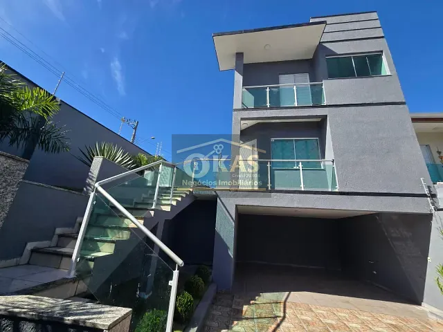 Sobrado com 160m² 3 quartos e 2 banheiros, à venda, no bairro Vila São Sebastião em Mogi das Cruzes