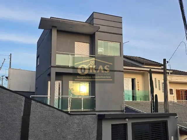 Sobrado com 160m² 3 quartos e 2 banheiros, à venda, no bairro Vila São Sebastião em Mogi das Cruzes