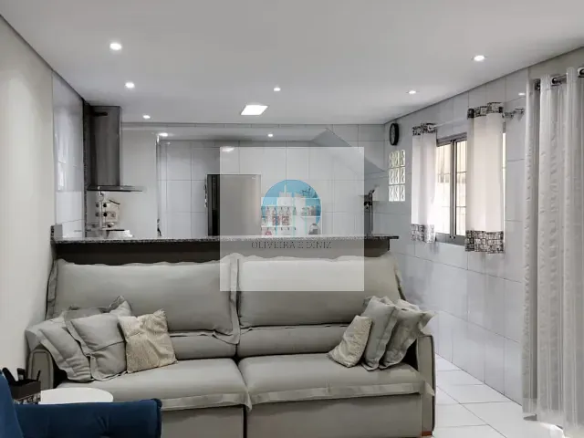 Sobrado com 205m² 3 quartos e 2 banheiros, à venda, no bairro Jardim Elvira em Osasco