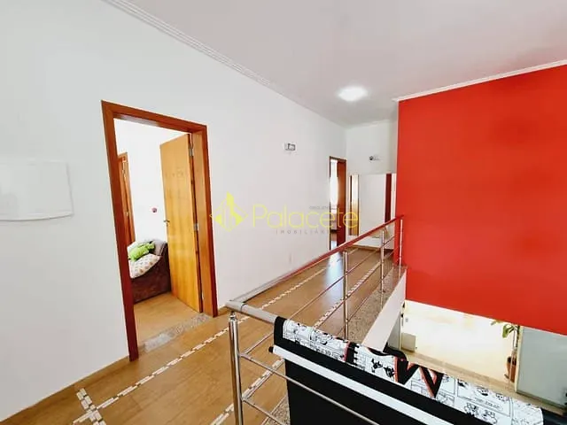 Sobrado com 270m² 4 quartos e 4 banheiros, à venda, no bairro Loteamento Residencial Porto Seguro em Tremembé