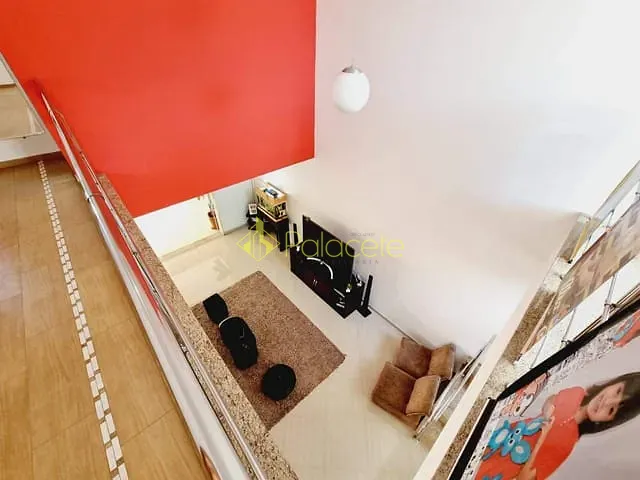 Sobrado com 270m² 4 quartos e 4 banheiros, à venda, no bairro Loteamento Residencial Porto Seguro em Tremembé