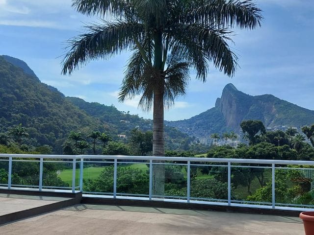 Sobrado com 1700m² 3 quartos e 5 banheiros, à venda, no bairro São Conrado em Rio de Janeiro