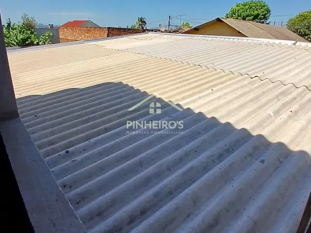Sobrado 3 quartos e 3 banheiros, à venda, no bairro Conjunto Residencial Roberto Conceição em Cambé